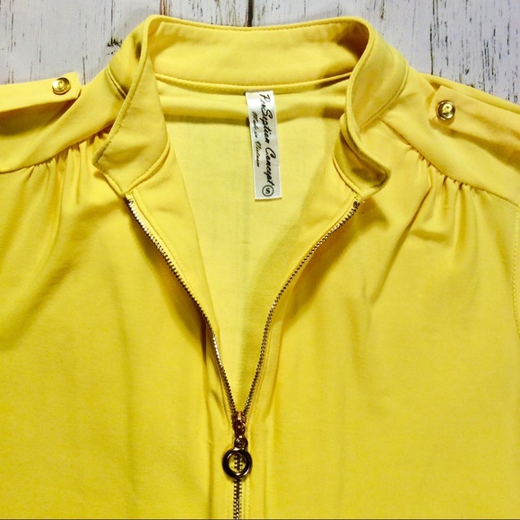 Perception Concept Yellow 1/4 Zip Sleeveless Shell - Picture 3 of 7